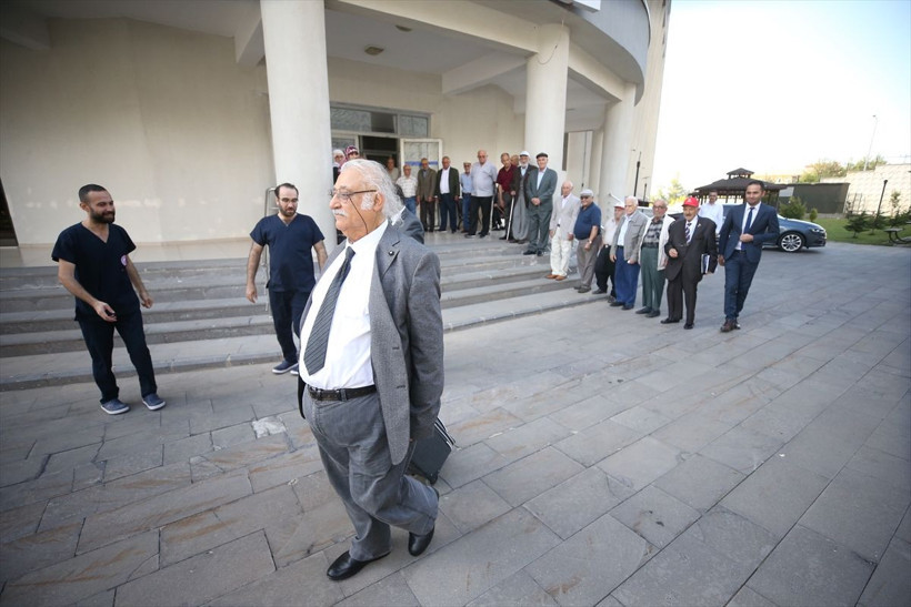 Bavulu toplayıp huzurevinden İstanbul'a yola çıktı! Şaşırtan hikaye: Ezikliğini yaşadım - Resim: 3