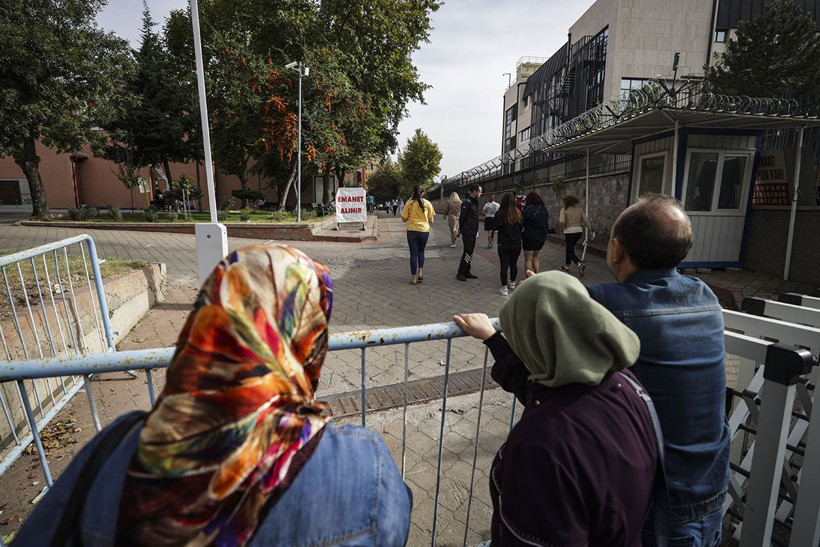 2022-KPSS Öğretmenlik Alan Bilgisi Testi sınavı başladı! Bildik manzaralar... - Resim: 3