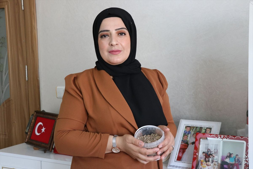 Eşinin şehit düştüğü Aktütün'den getirdiği toprağı evinde saklıyor - Resim: 2