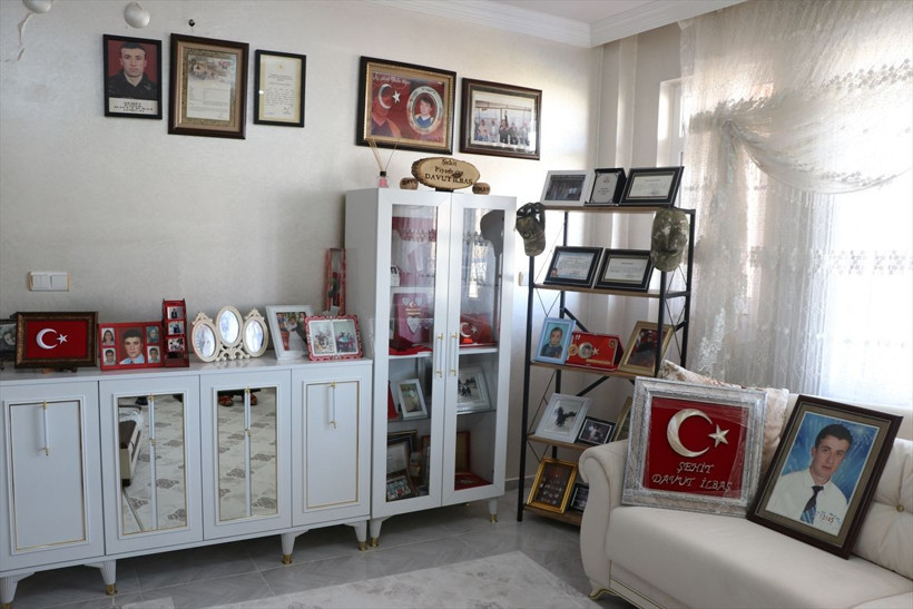 Eşinin şehit düştüğü Aktütün'den getirdiği toprağı evinde saklıyor - Resim: 3