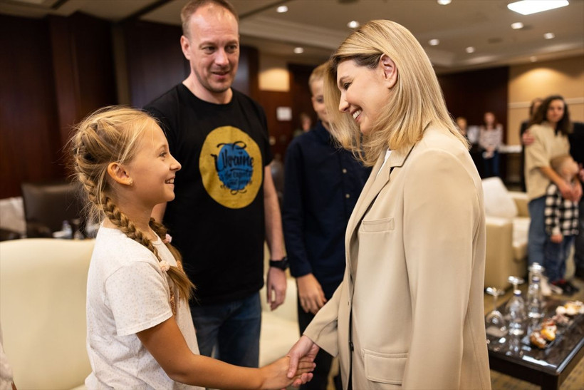 İstanbul'da dikkat çeken buluşma! Olena Zelenska, Azov taburu ve aileleri bir arada - Resim: 2