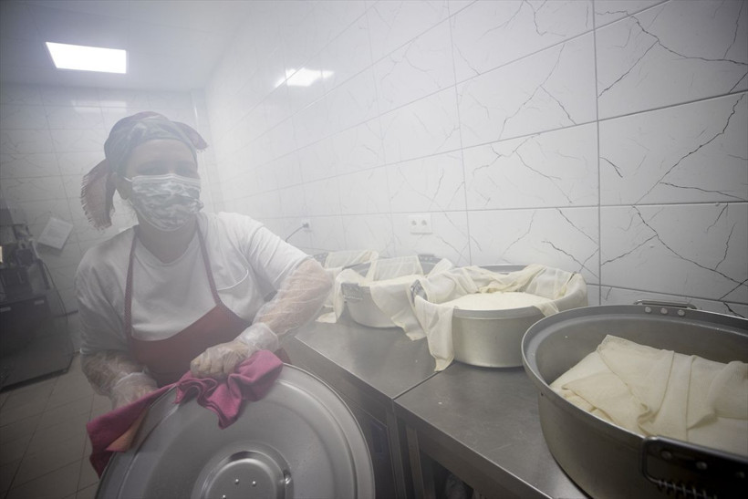 Yurt dışından getirip fabrika kurdu Antalya'da yok satıyor! Genç yaşta 22 kişiyi istihdam etti - Resim: 4