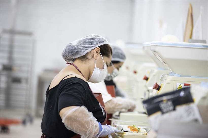 Yurt dışından getirip fabrika kurdu Antalya'da yok satıyor! Genç yaşta 22 kişiyi istihdam etti - Resim: 2