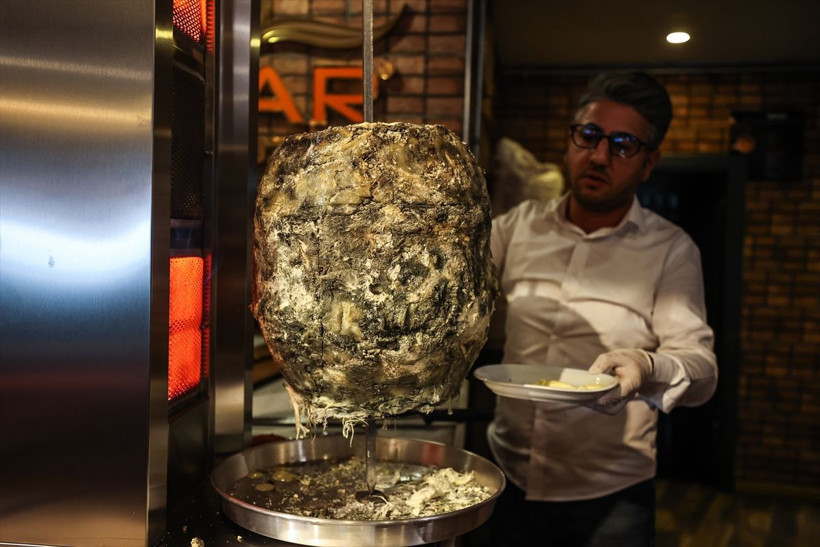 Göğermiş peynirden döner ilgi gördü yiyen adeta tutuluyor çevre illerden sipariş yağdı - Resim: 1