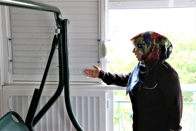 Antalya'da yıkamak için balkona çıkan kadın gördüğü manzara karşısında dehşete kapıldı - Resim: 1