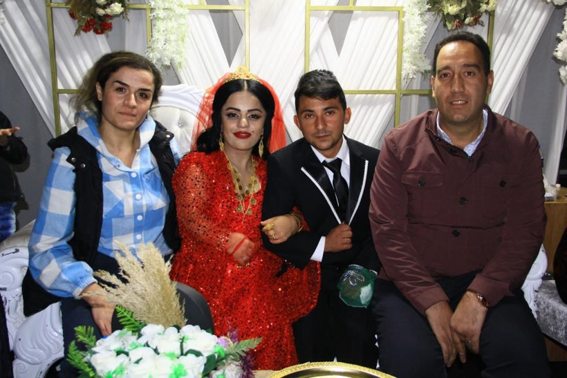 Boyları küçük aşkları büyük: EKPSS’de tanıştılar, aşiret düğünüyle dünya evine girdiler! - Resim: 2