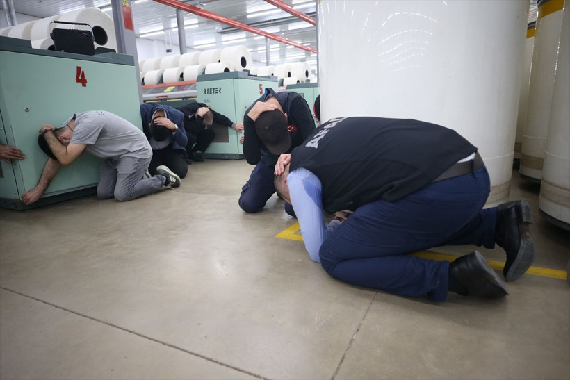 Türkiye'de deprem tatbikatı yapıldı! Tatbikat anında yaşananlar böyle görüntülendi - Resim: 4