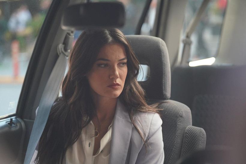 Yargı'nın Ceylin'i Pınar Deniz duşta poz verdi sosyal medya yıkıldı - Resim: 1