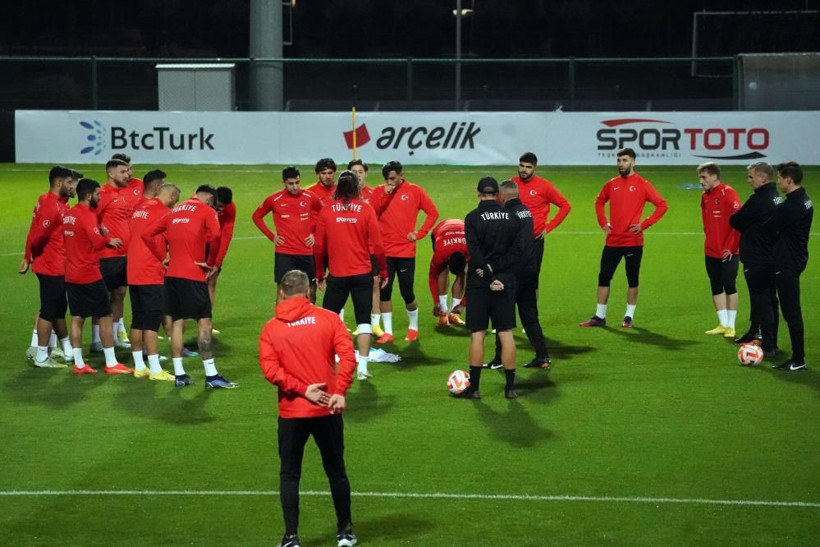 A Milli Takım'da İskoçya ve Çekya maçı mesaisi başladı! - Resim: 1