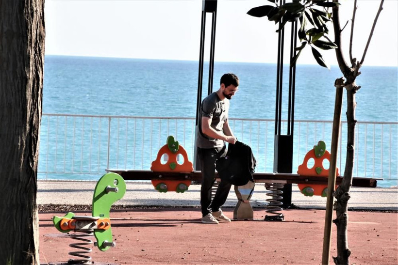 Antalya'da hareketli dakikalar: Turistin çantası ekipleri alarma geçirdi! - Resim: 1