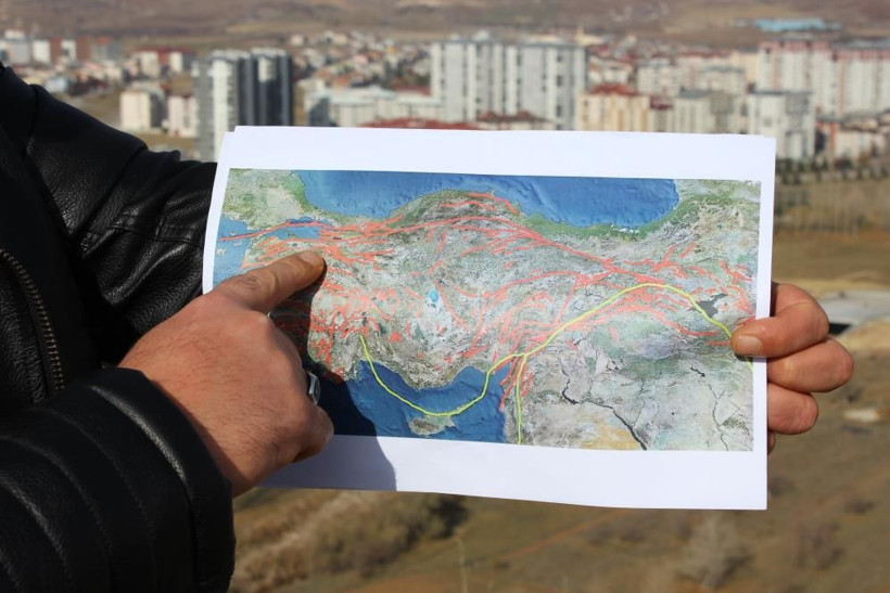 Uzman isim ilk 48 saati işaret etti: 5.9'luk Düzce depremi İstanbul depremini tetikler mi? - Resim: 3