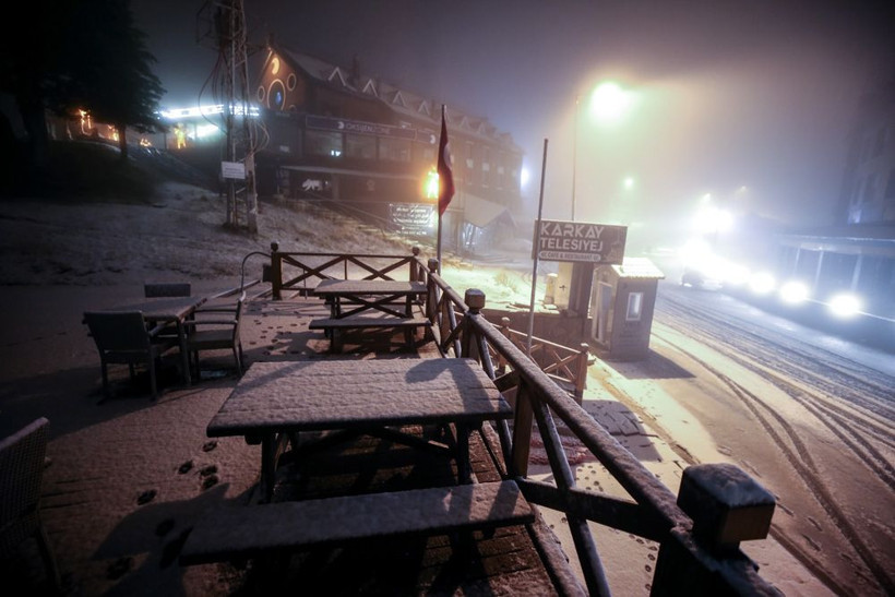 Meteoroloji uyarmıştı beklenen kar başladı! Duyan oraya koştu - Resim: 4