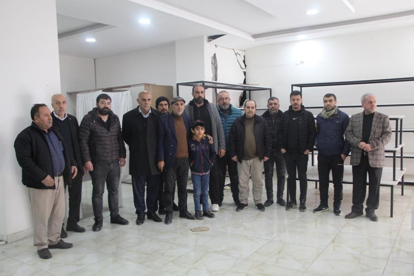 Deprem sonrası şoke eden olay! Patlayan kolonların tuğladan yapıldığı ortaya çıktı - Resim: 3