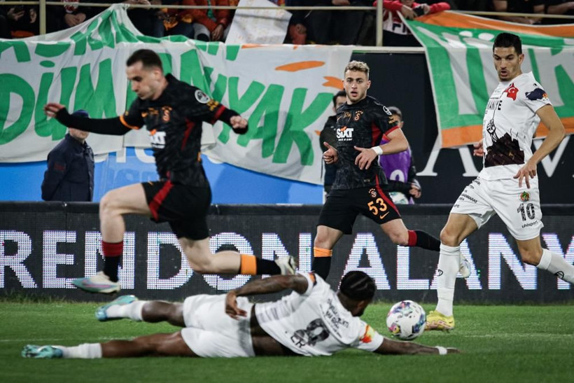 Zaniolo ilk golünü attı! Galatasaray Alanyaspor'u farklı devirdi - Resim: 1
