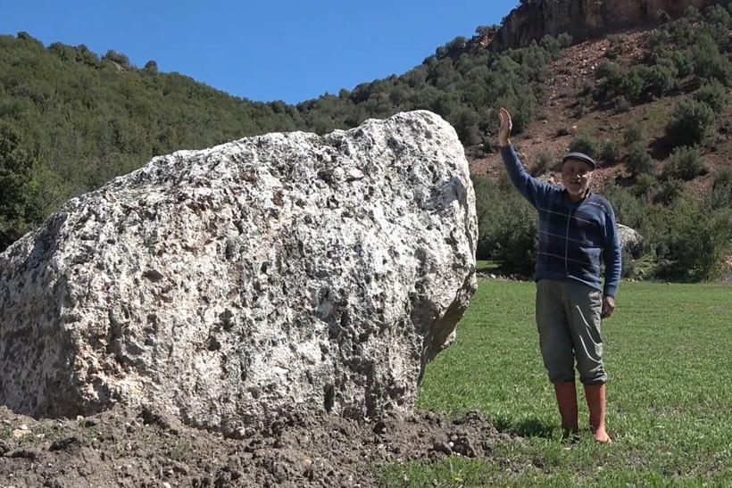 Depremin dehşet veren görüntüsü! Hepsi tarım arazilerine düştü - Resim: 2
