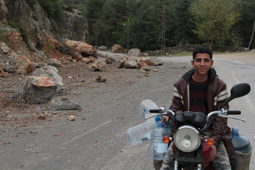 Depremin en çok etkilediği Hatay'da yeni görüntüler ortaya çıktı! Hepsi tonlarca ağırlığında koparıp savurmuş! - Resim: 4