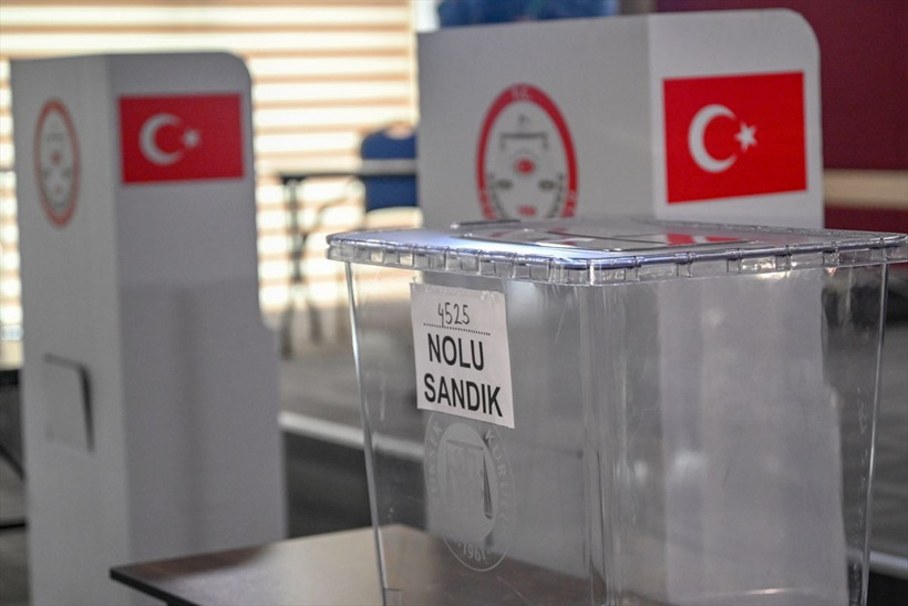 14 Mayıs seçimine 6 gün kaldı! 64 milyondan fazla kişi oy kullanacak işte sandıklar ve oy pusulaları - Resim: 2