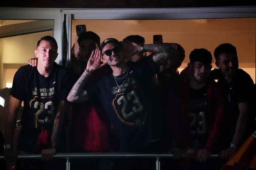 Galatasaray şampiyonluğu Florya’da taraftarıyla kutladı - Resim: 3