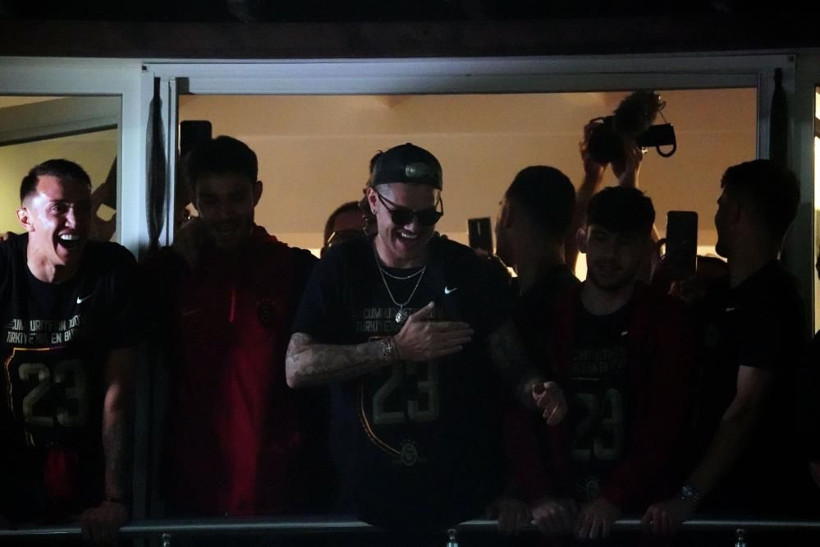 Galatasaray şampiyonluğu Florya’da taraftarıyla kutladı - Resim: 4