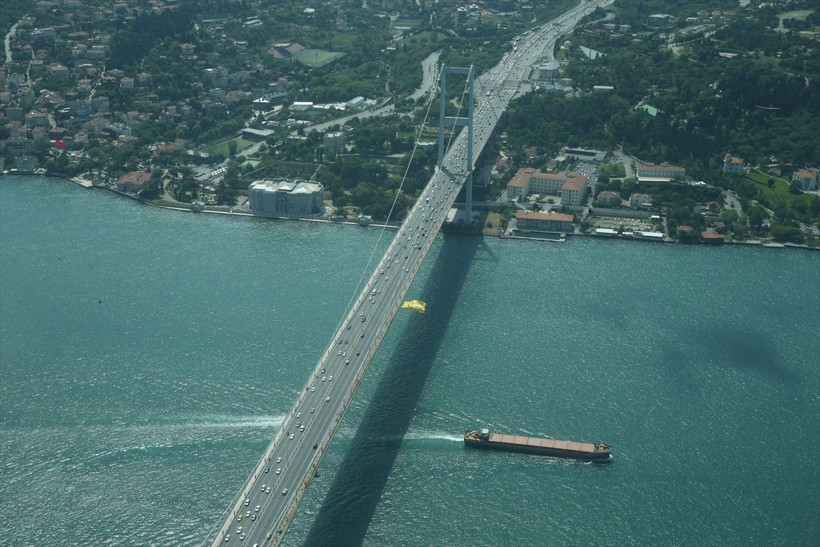 İstanbul Boğazı ve Marmara Denizi havadan böyle korunuyor! Harika görüntüler - Resim: 3
