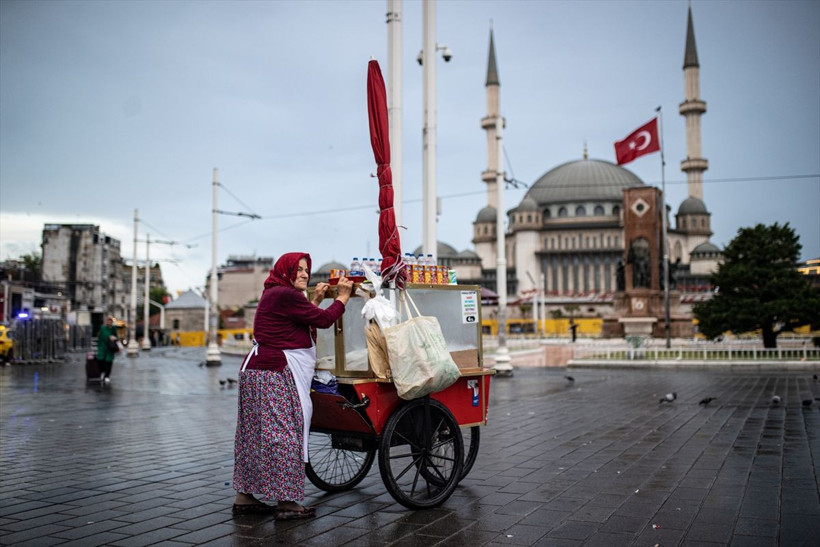 Meteorolojiden 29 il için alarm verdi! İstanbul'da şimşekli gece sonrası sağanak bastırdı! Orhan Şen'den il il uyarılar - Resim: 4