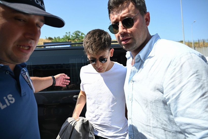 Uçağa götürülüşü olay oldu: Arda Güler resmen Real Madrid'te! İşte Fenerbahçe'nin kasasına girecek dev rakam... - Resim: 4