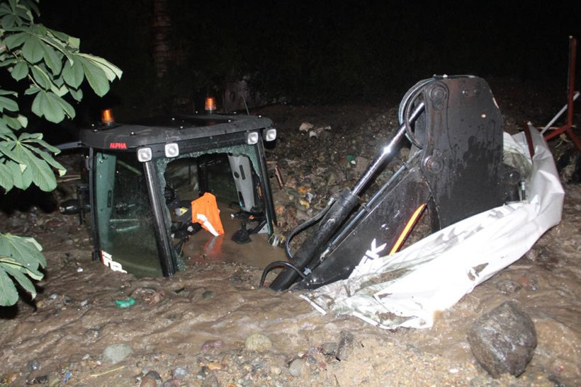 Ordu’da sağanak sonrası heyelan yaşandı! Hepsi toprak altında kaldı - Resim: 1