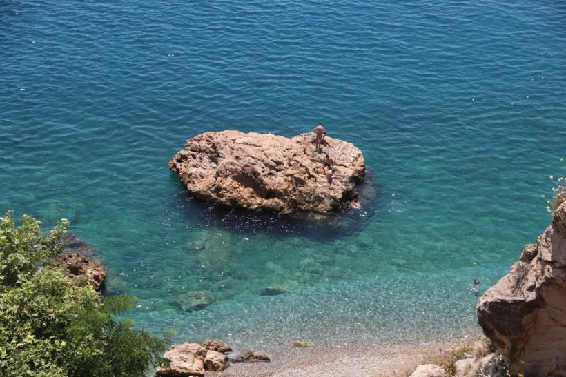 Çöl sıcakları etkili oluyor: Termometreler 45 dereceyi gördü! Şemsiyesi olmayan güneşe karşı böyle önlem aldı - Resim: 4