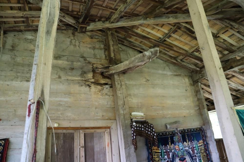 Mezarlık içinde unutulan tarih, koruma altına alınacağı günü bekliyor - Resim: 3