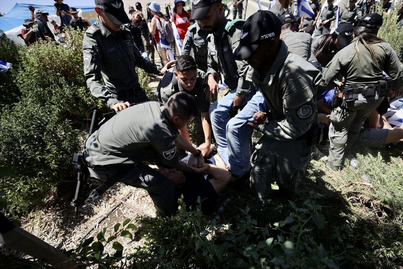 İsrail'de hükümetin yargı düzenlemesine karşı gösteriler devam ediyor! - Resim: 3