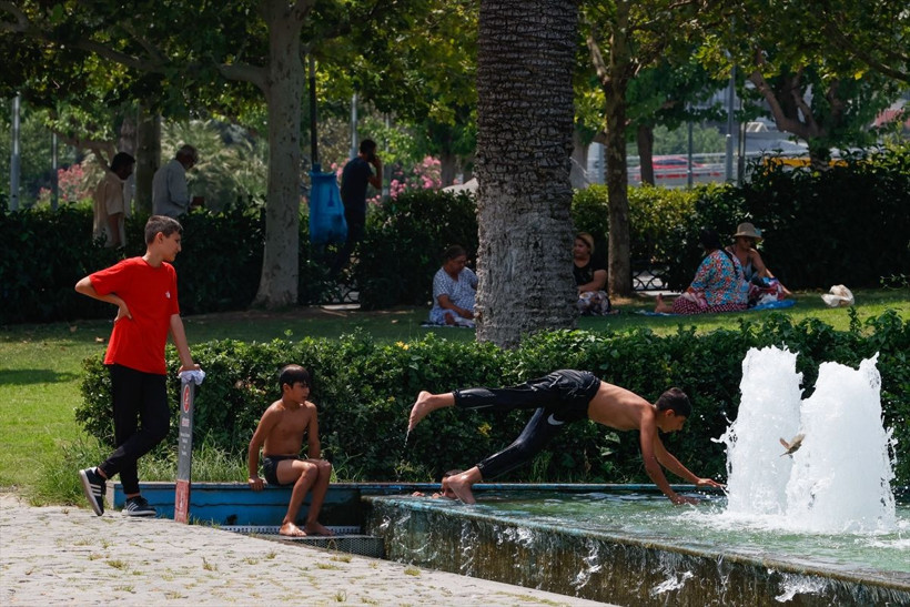 Yanıyoruz! Sıcaklık 45.8 dereceye çıktı! İstanbul ve İzmir böylesini görmemişti! İl il sıcaklık ölçümleri... - Resim: 4