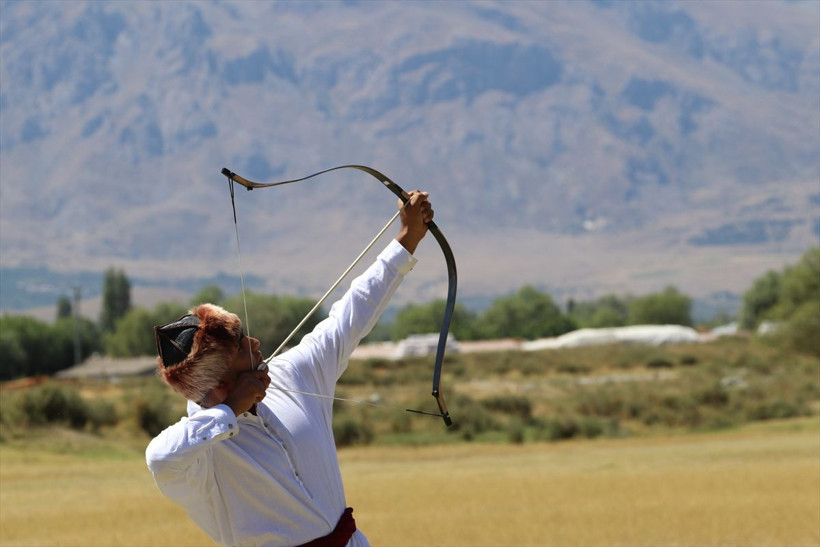 Mengücek Gazi Hava Koşusu Türkiye Şampiyonası, Erzincan'da başladı - Resim: 2