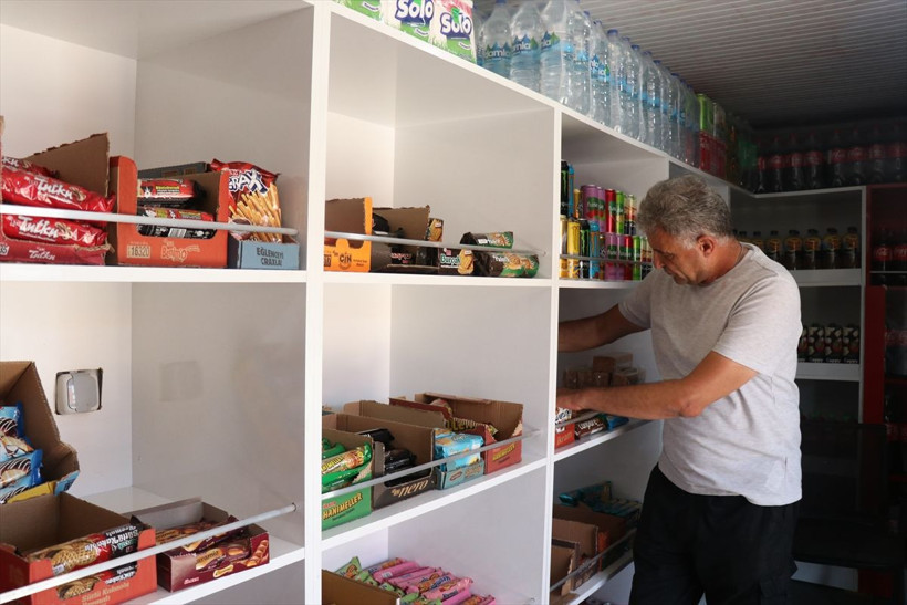 Coca-Cola'dan depremzede esnafa iş yeri desteği! - Resim: 3