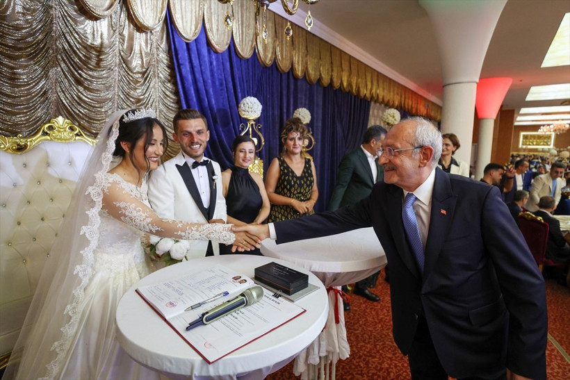 CHP lideri Kemal Kılıçdaroğlu nikah şahidi oldu - Resim: 1