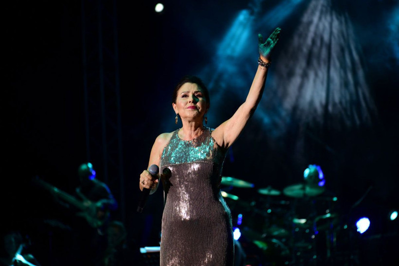 Ünlü şarkıcı Nilüfer kötü haberi duyurdu! Hastanelik oldu konserini iptal etti - Resim: 4