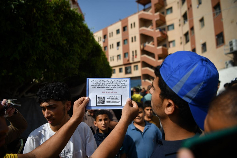 İsrail ordusu Gazze'ye havadan ilan attı!  "Güvenlik ve para" teklif ettiler - Resim: 1