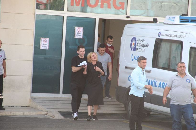 Elbiselerinden tanıdı! Bir annenin en zor anı, kahroldu! - Resim: 4