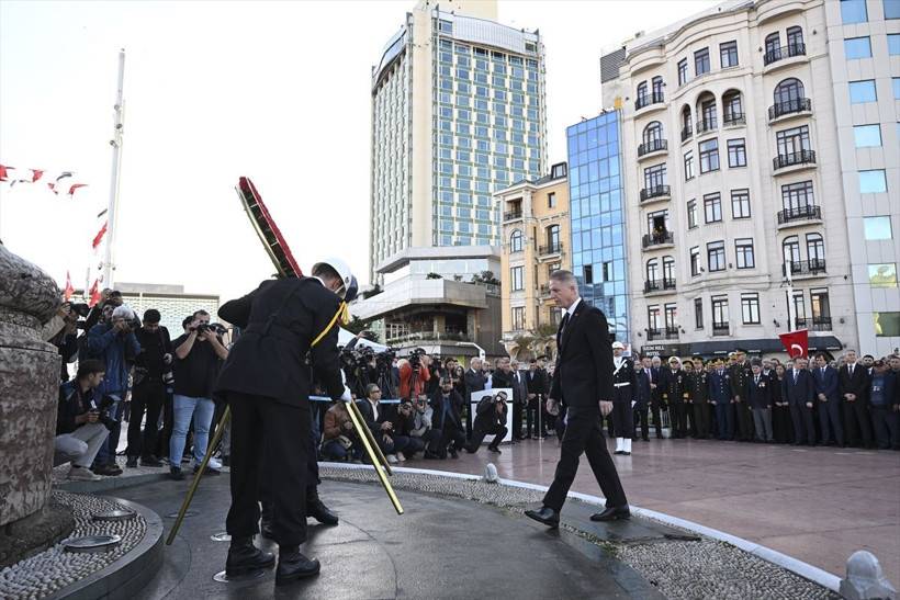 Atatürk İstanbul'da Taksim Meydanı'nda anıldı - Resim: 3