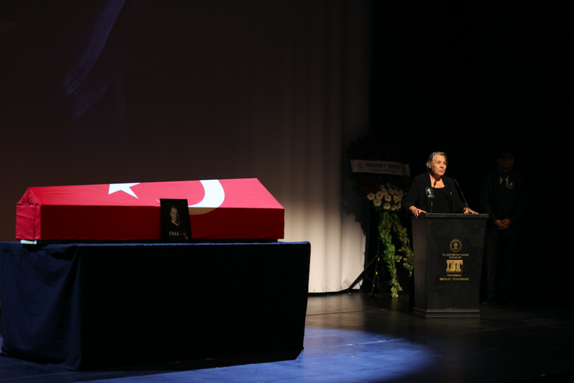 Usta oyuncu Can Gürzap'a son görev! Melek Baykal vedasıyla ağlattı - Resim: 1