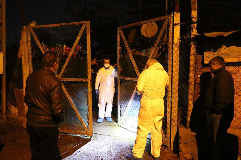 Anne katili oldu! Öne kafasına sert cisimle vurdu sonra bıçakladı - Resim: 1