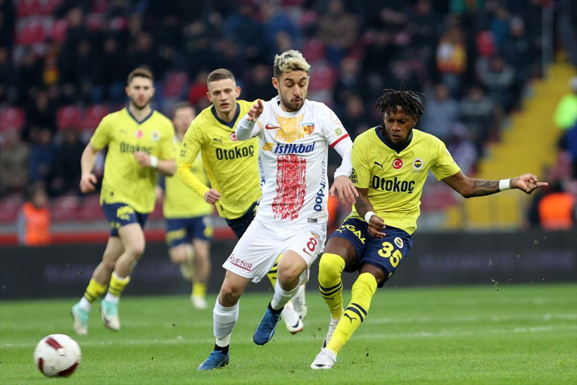 Yapay zeka Fenerbahçe-Galatasaray derbisini oynattı, maçın sonucunu açıkladı! - Resim: 1