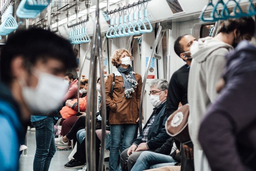 Hastaneler doldu taştı! Pandemi dönemindeki kadar yoğun salgın var! Bakanlığa başvurdular "Maske geri gelsin" - Resim: 3
