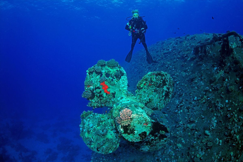 23 yıl önce yüzlerce hacıyı taşıyan feribot battı feribot batığı böyle görüntülendi - Resim: 4