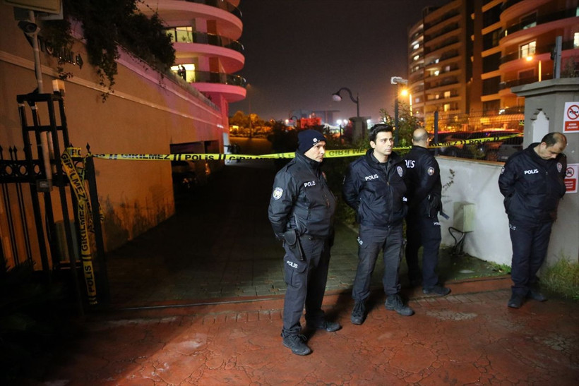 Otoparkta kanlı infaz! Bir kadını öldürdü, bir kişi de yaralayıp intihar etti - Resim: 2