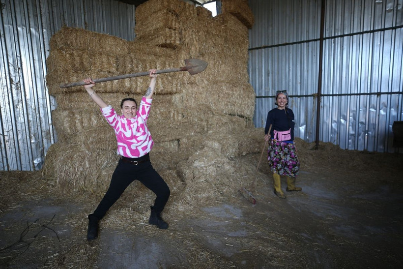 İstanbul'daki işini bırakan psikolog Balıkesir'de süt çiftliği kurdu! - Resim: 2