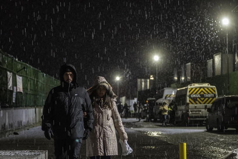 İstanbul'a kar yağdı! Meteoroloji ve Orhan Şen'den yeni uyarı geldi! 'Yoksa dışarı çıkmayın' - Resim: 3