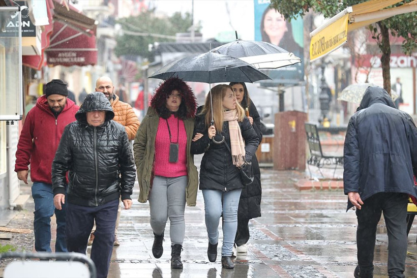 AKOM ve Meteoroloji'den peş peşe uyarılar! Hem sağanak hem de kar, saat verildi İstanbul da listede - Resim: 4