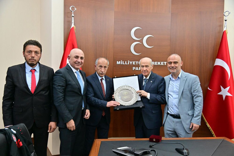 Fatih Karagümrük Spor Kulübü yönetiminden MHP lideri Bahçeli'ye ziyaret - Resim: 2