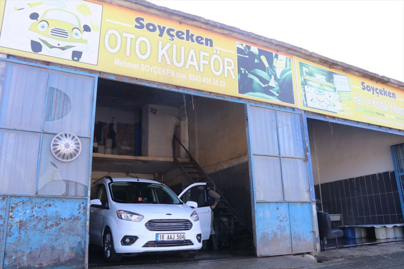 Erkek işi olarak bilinen oto yıkamaya "kadın eli" değdi - Resim: 3