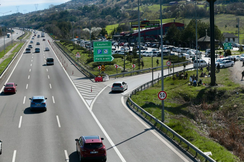 9 günlük bayram tatili başladı! Yola çıkacaklar dikkat, işte yollardaki son durum - Resim: 4
